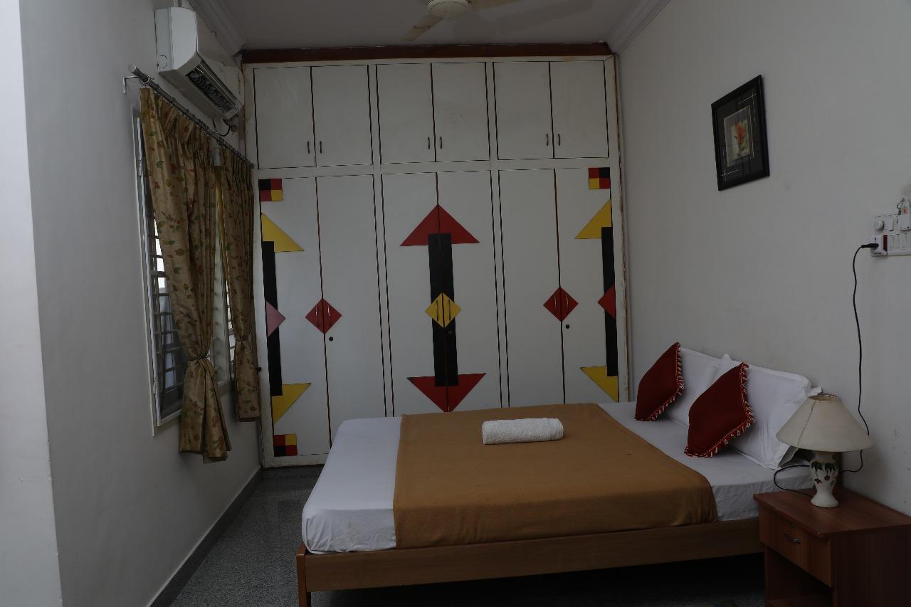 Hotel Queens Comfort Mysore Exteriör bild